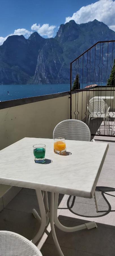 Casa Romani Lake Apartments Torbole Sul Garda Zewnętrze zdjęcie