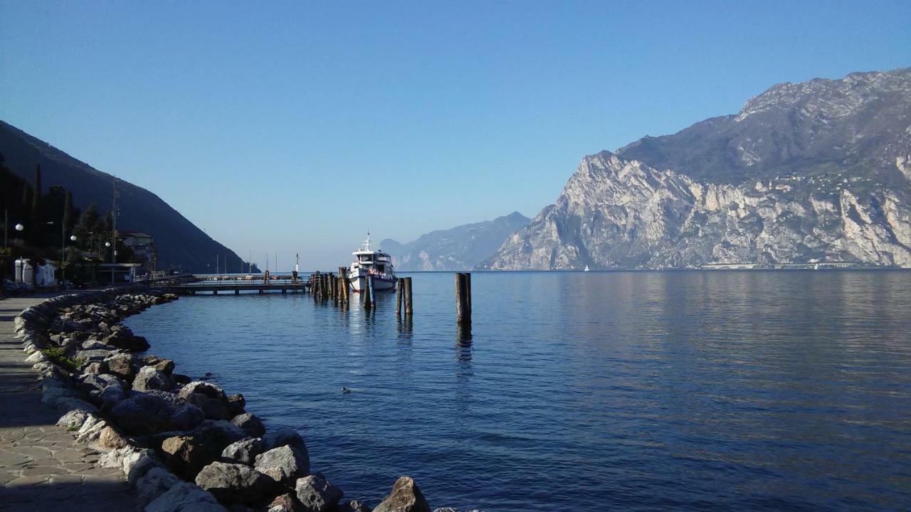 Casa Romani Lake Apartments Torbole Sul Garda Zewnętrze zdjęcie