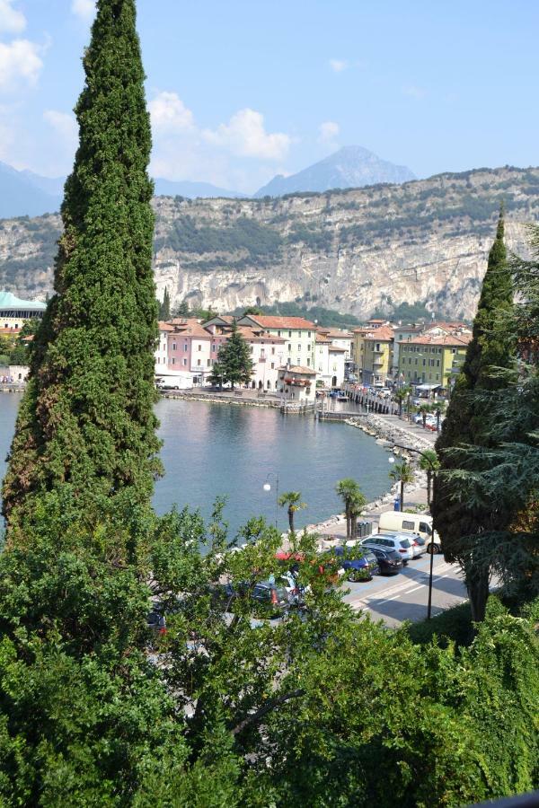 Casa Romani Lake Apartments Torbole Sul Garda Zewnętrze zdjęcie